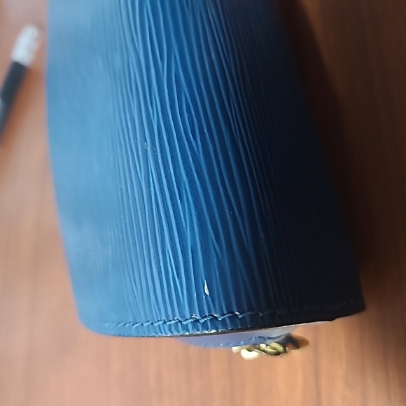 Louis vuitton EPI blue zipper pouch - Picture 8 of 13